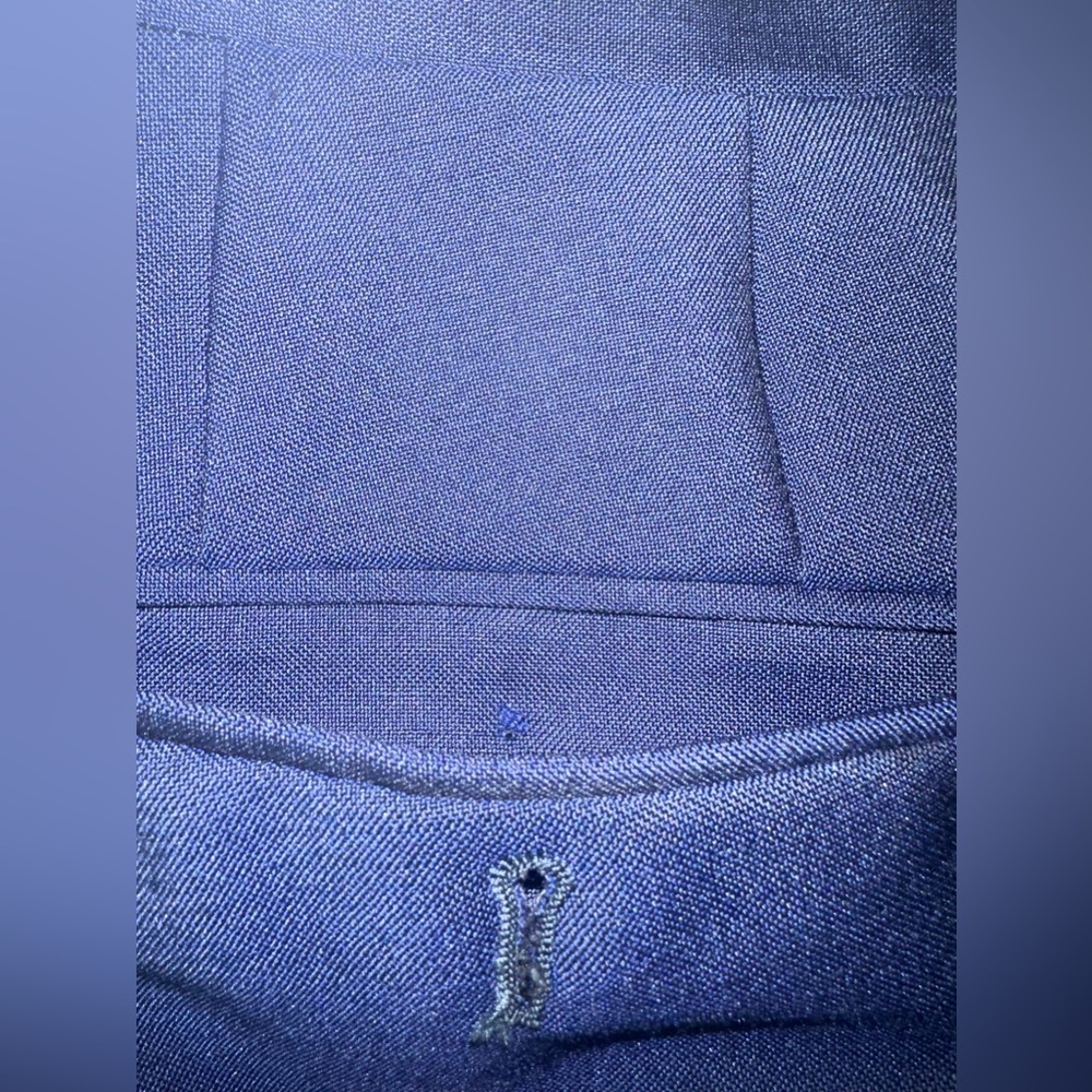 Burberry Milbury Navy Full Suit- 2 Piece. EU: 50R. Good Condition. - Picture 12 of 14